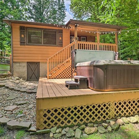 Vintage Creekside Cottage With Hot Tub And Grill! Maggie Valley Eksteriør bilde