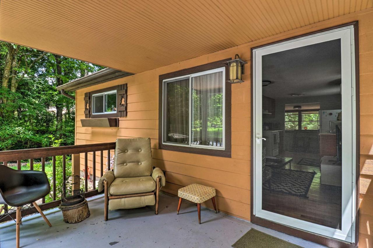Vintage Creekside Cottage With Hot Tub And Grill! Maggie Valley Eksteriør bilde