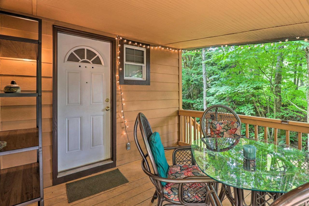 Vintage Creekside Cottage With Hot Tub And Grill! Maggie Valley Eksteriør bilde